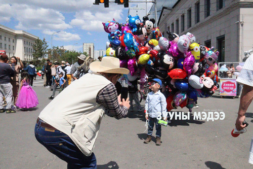 ФОТО: “Дэлхийн монгол хүүхдүүд” баярын арга хэмжээ хөл ихтэй болов